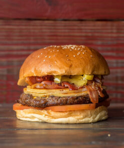 19 - Hamburguesa con Provoleta, Panceta, Tomate y Ajíes